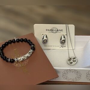 Park Lane Exclusive March Sparkle Box Necklace, Earring & Bracelet Set